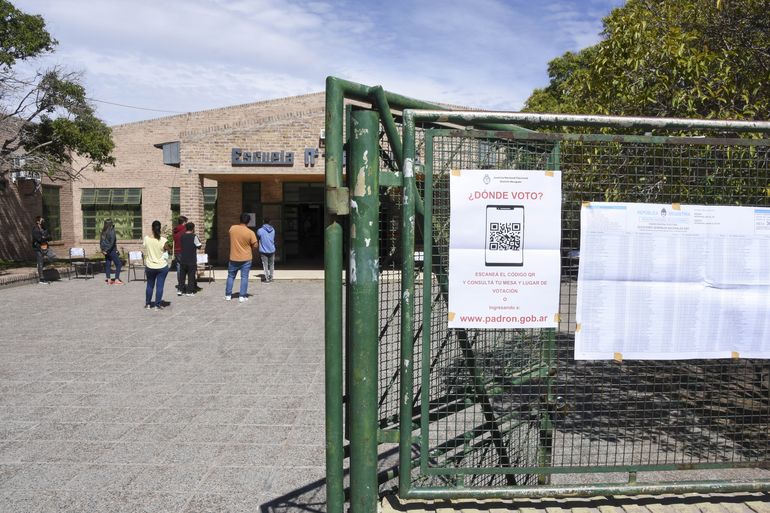 Una elección sin boleta electrónica pero con ayuda de la tecnología