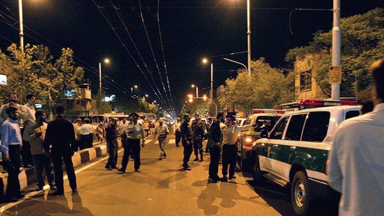 Al menos 130 muertos tras un terremoto de 7,2 en la frontera de Irán e Irak