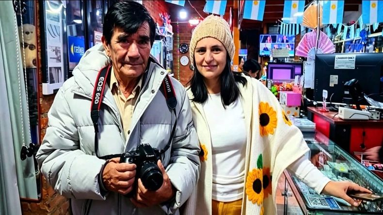 Adán y su hija Noelia. | LM Neuquen Adán y su hija Noelia.