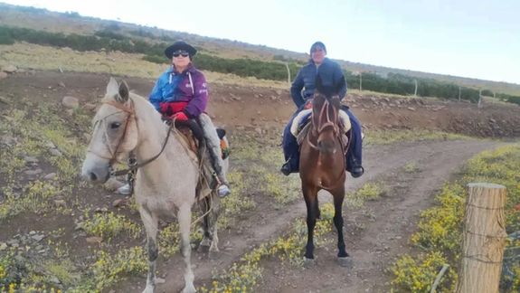 La fe en una Virgen los motivó a cabalgar 3 días por la Cordillera del Viento