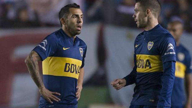 Carlitos y Gago son pretendidos desde el fútbol asiático. ¿Se van?&nbsp;