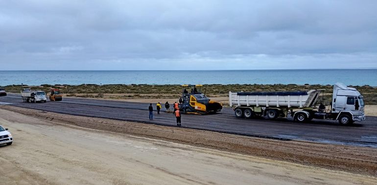 Completaron la pavimentación del acceso a El Doradillo en Chubut. Completaron la pavimentación del acceso a El Doradillo en Chubut.