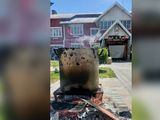 Reclaman el bono navideño con una olla popular frente al municipio de Junín