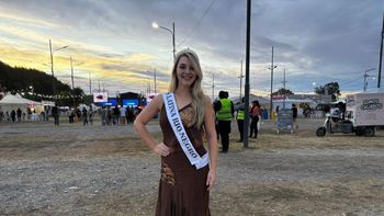 sin eleccion de reina, pero con una miss rionegrina que hizo gira en la fiesta de la manzana sin eleccion de reina, pero con una miss rionegrina que hizo gira en la fiesta de la manzana