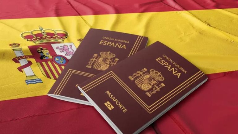 La nueva política migratoria de España beneficiará a casi 100 mil argentinos.