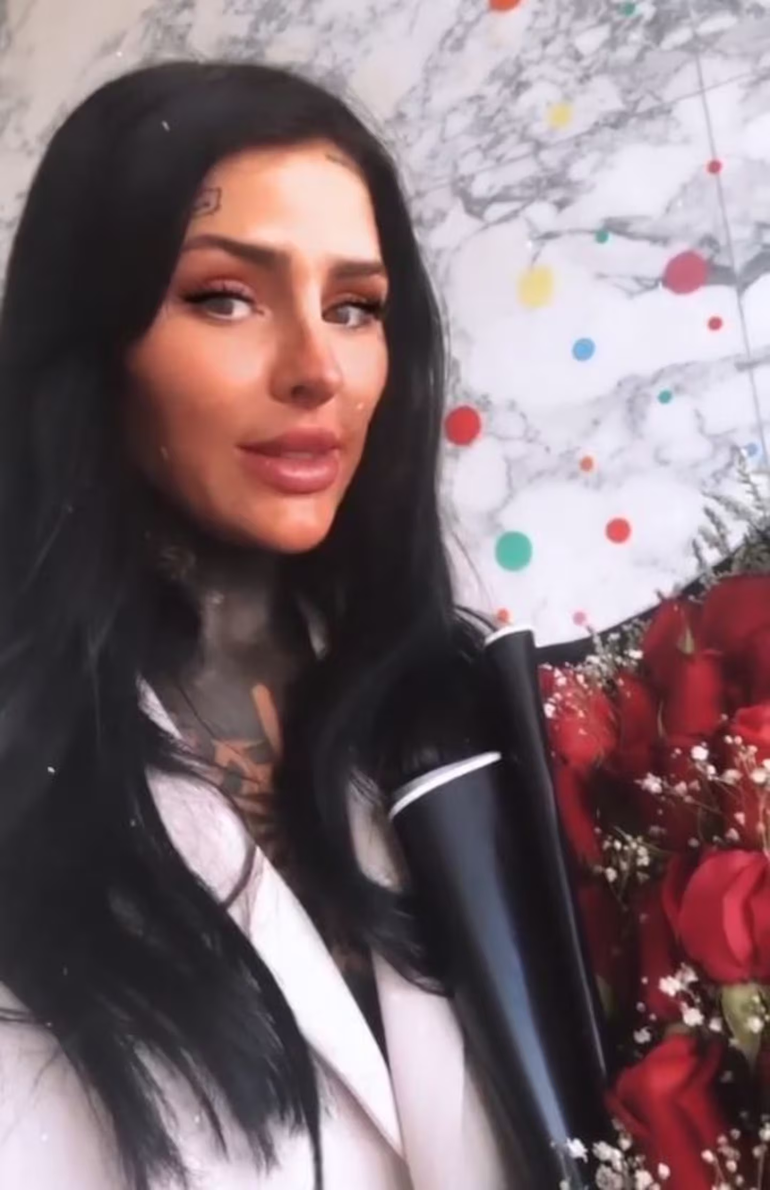 El posteo de Cande Tinelli. El posteo de Cande Tinelli.