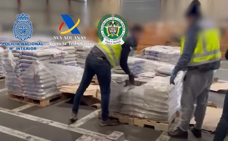 La policía de España incauta un contenedor con cocaína procedente de Ecuador