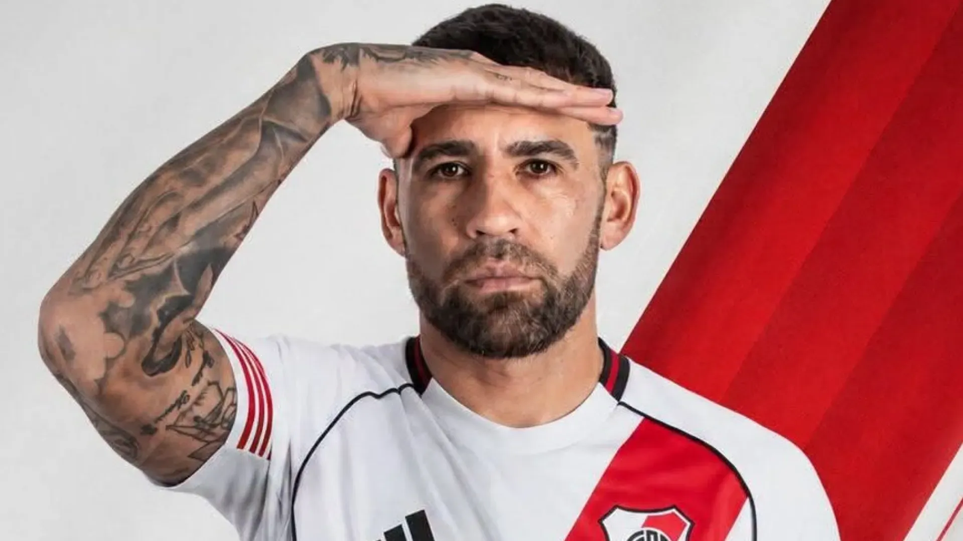 Nicolás Otamendi es nuevo refuerzo de River.