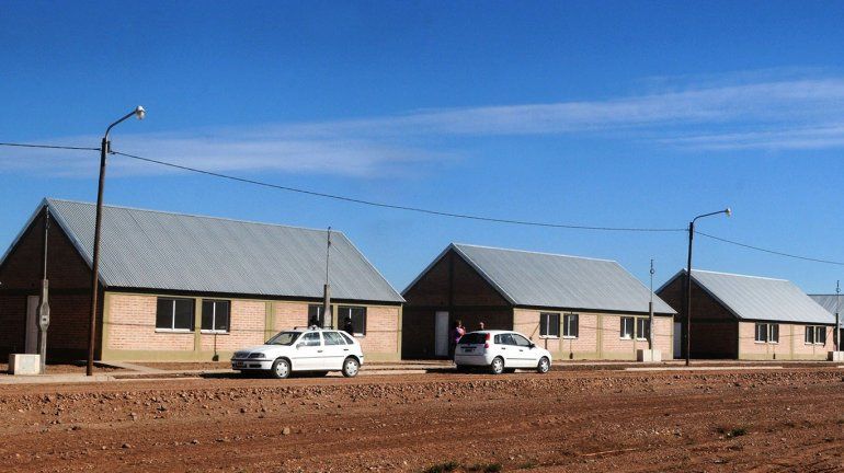 Entregan créditos para refaccionar viviendas de personas con discapacidad