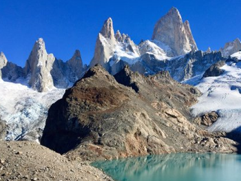 Una cumbre argentina fue elegida entre las montañas turísticas más destacadas del mundo. Una cumbre argentina fue elegida entre las montañas turísticas más destacadas del mundo.