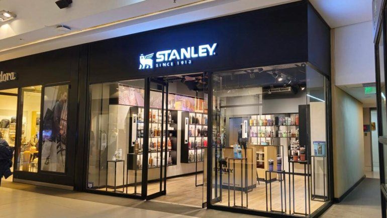 Los termos Stanley llegan a Neuquén con un local exclusivo