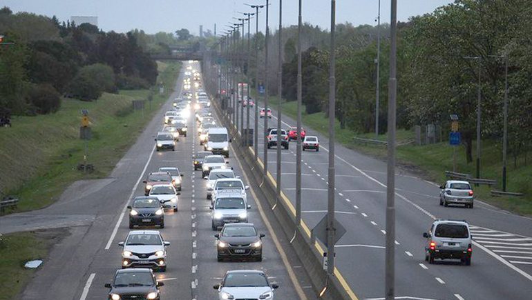 Una joven se tiró de un Uber al ser acosada por el chofer