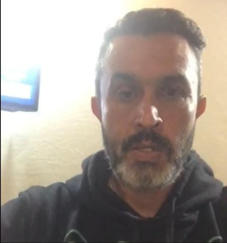 José Avellaneda en el video que hizo con su celular y envió a medios de Santa Cruz para negar las acusaciones. José Avellaneda en el video que hizo con su celular y envió a medios de Santa Cruz para negar las acusaciones. 