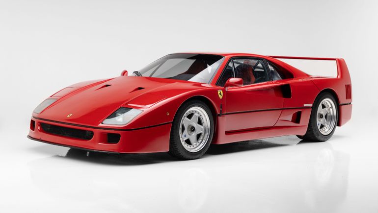 Así está la Ferrari F40 que nunca salió del garaje en 35 años. Así está la Ferrari F40 que nunca salió del garaje en 35 años.