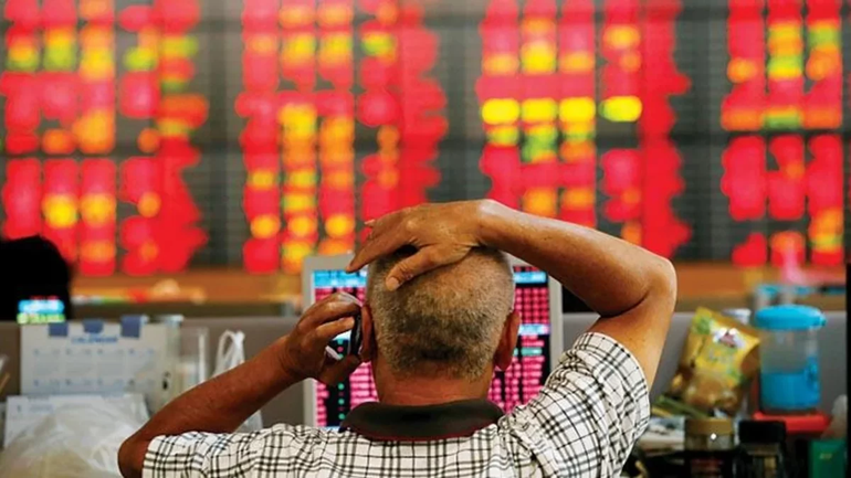 Se disparó el Riesgo País: supera los 900 puntos y genera preocupación