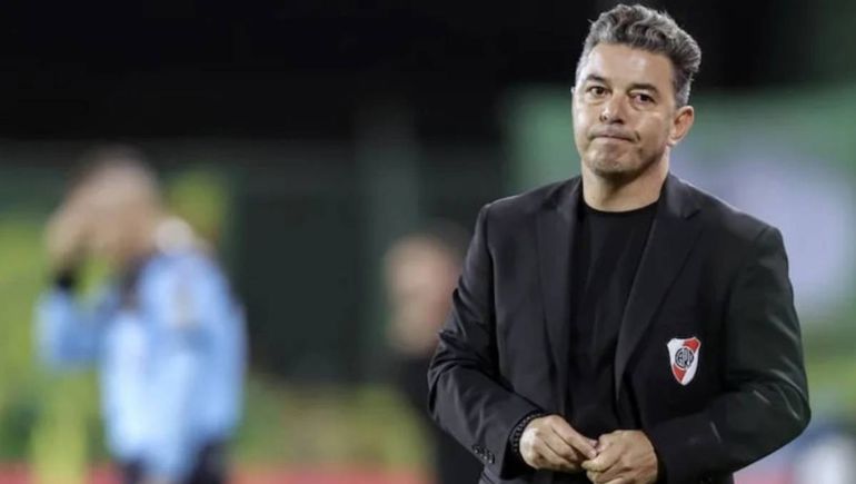 Sufre Gallardo: un titular de River sintió una molestia en la rodilla y peligra su presencia ante Boca