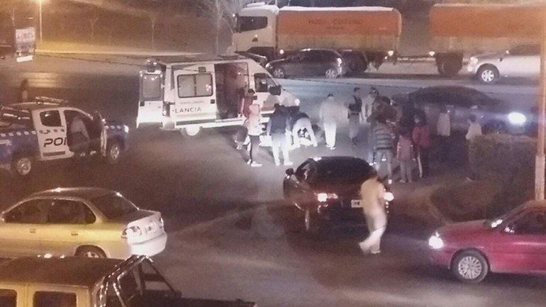 Uno de los atropellados está grave y lo derivaron a Neuquén