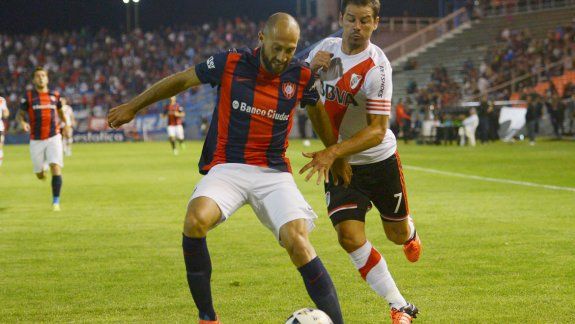 El uruguayo apareció justo para darle el gol del triunfo a su equipo.
