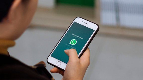 WhatsApp sigue trabajando en su nueva función de vacaciones