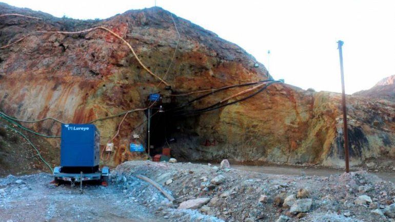 Declararon el estado de emergencia para rescatar a dos mineros