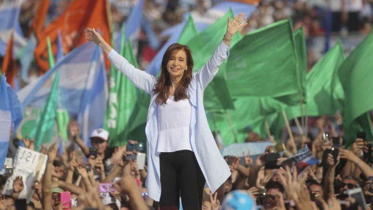 La ex presidenta fue la oradora principal. Antes