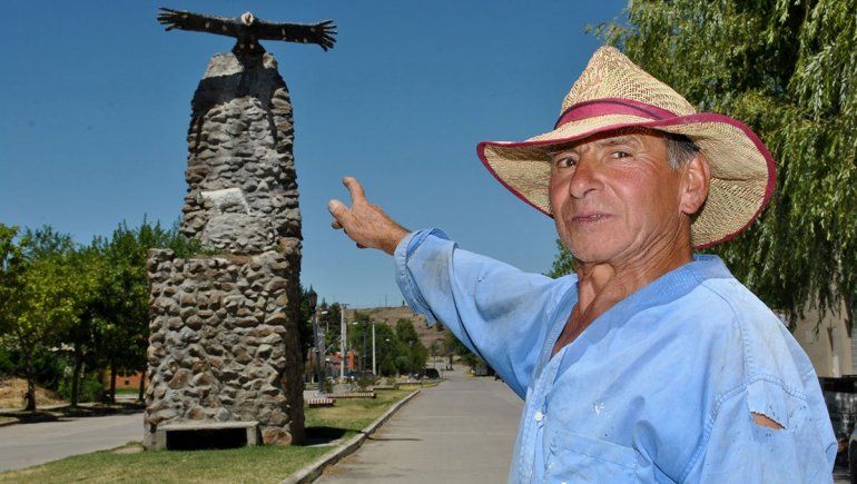 Un buscavidas que se convirtió en el escultor de Las Lajas