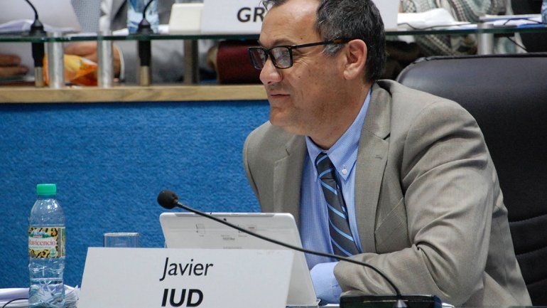 Imputaron a un legislador y un intendente por corrupción de menores