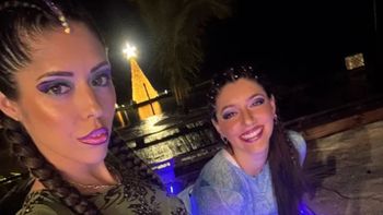 Las hermanas Shafer, de Comodoro Rivadavia, son un boom en la India con su danza árabe. Las hermanas Shafer, de Comodoro Rivadavia, son un boom en la India con su danza árabe.