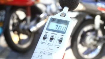 El área de Tránsito de una municipalidad de Chubut incorporó aparatos para medir el ruido que producen los caños de escape (foto ilustrativa). El área de Tránsito de una municipalidad de Chubut incorporó aparatos para medir el ruido que producen los caños de escape (foto ilustrativa).