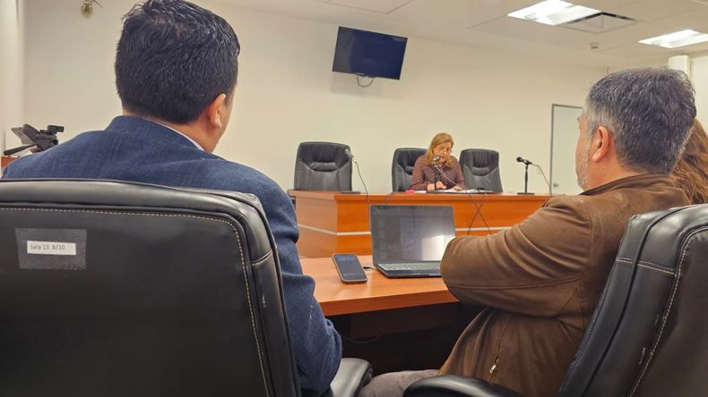 La agresora de las docentes que irá a juicio ya tenía varias denuncias por violencia | LM Neuquen La agresora de las docentes que irá a juicio ya tenía varias denuncias por violencia