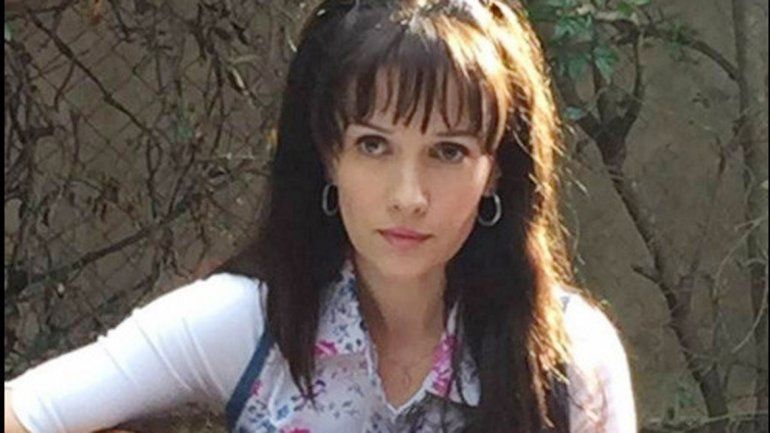 La esposa de Ricardo Mollo impacta por el parecido con la querida cantante que perdió la vida en un trágico accidente automovilístico.