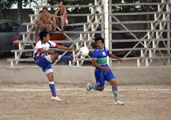 ¿Cuál cree que es la causa de la falta de público en los estadios de la región?