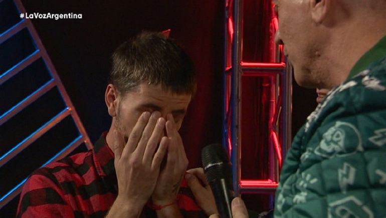 La Voz: Un participante quebró en llanto por no ser elegido