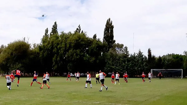 Dolor en el torneo Don Pedro: falleció un jugador en pleno partido