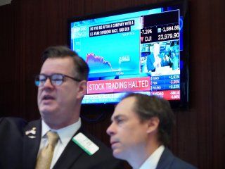 La baja del petróleo afectó las operaciones en Nueva York.