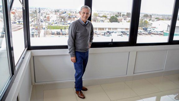 Pechi inauguró el edificio del Oeste y anunció un presupuesto municipal de 10 mil millones