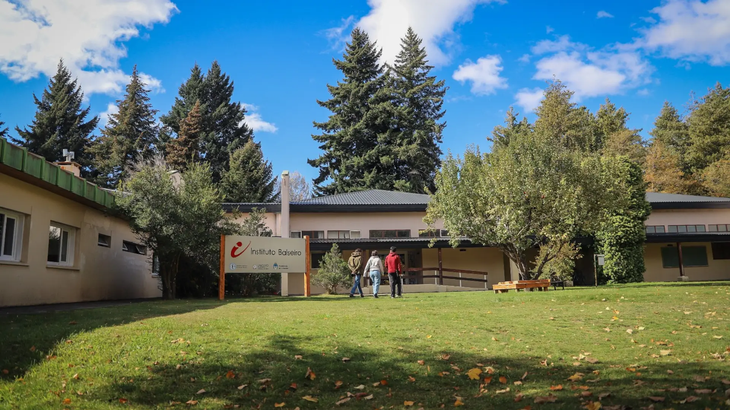 Más de 260 rionegrinos capacitados en energía nuclear: el 98 % aprueba la calidad docente del Balseiro. Foto: gobierno de Río Negro. Más de 260 rionegrinos capacitados en energía nuclear: el 98 % aprueba la calidad docente del Balseiro. Foto: gobierno de Río Negro.