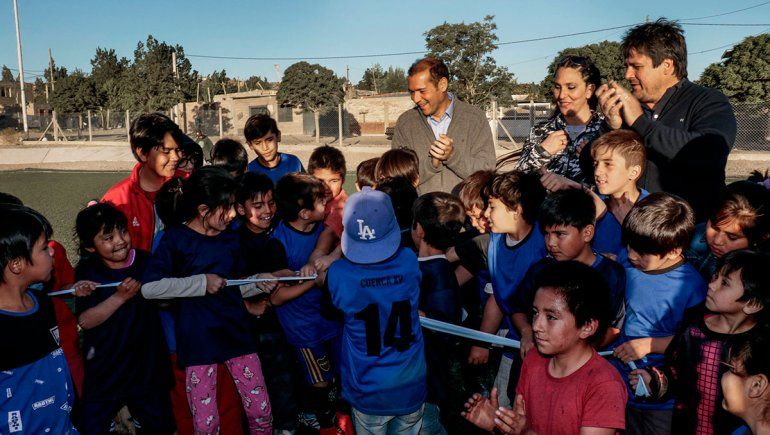 Los pibes de Cuenca XV siguen en el potrero con una cancha de césped sintético