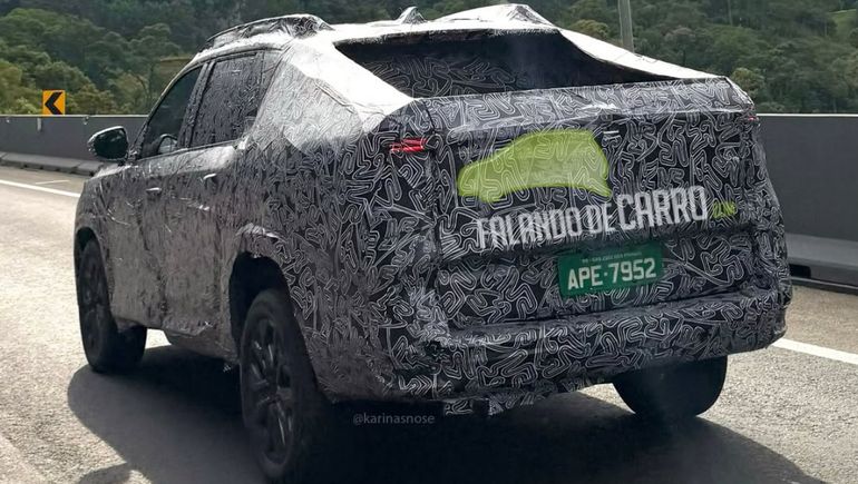 La pickup mediana de Renault, probada en Brasil. Foto: Instagram @falandodecarro. La pickup mediana de Renault, probada en Brasil. Foto: Instagram @falandodecarro.