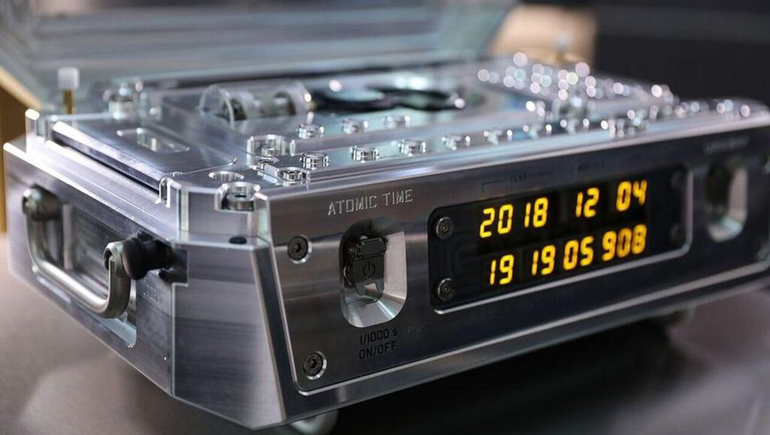 Descubren dos relojes atómicos que le dan la razón a Einstein