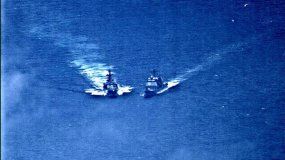 Casi chocan dos buques de guerra de EE.UU. y Rusia en el Pacífico