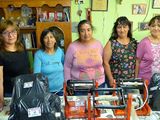 Las mujeres tejedoras de Tricao Malal y sus ruecas eléctricas. Foto: gentileza