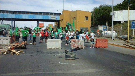 Se espera un caos en los puentes por un corte de ATE