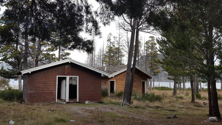 Sigue usurpado un albergue cerca de Villa La Angostura