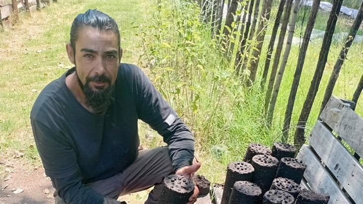 El proyecto aprovecha orujo de pera y cáscaras de nuez para producir un combustible de alto poder calórico y bajo impacto ambiental.