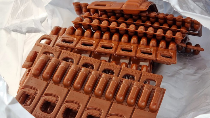 La Técnica de Confusión Sexual mediante difusores de feromonas fue el pilar estratégico para reducir la población de la polilla de la vid sin afectar el ecosistema. Foto: Prensa gobierno de Mendoza La Técnica de Confusión Sexual mediante difusores de feromonas fue el pilar estratégico para reducir la población de la polilla de la vid sin afectar el ecosistema. Foto: Prensa gobierno de Mendoza