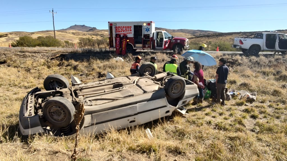 Vuelco y milagro en la ruta 23