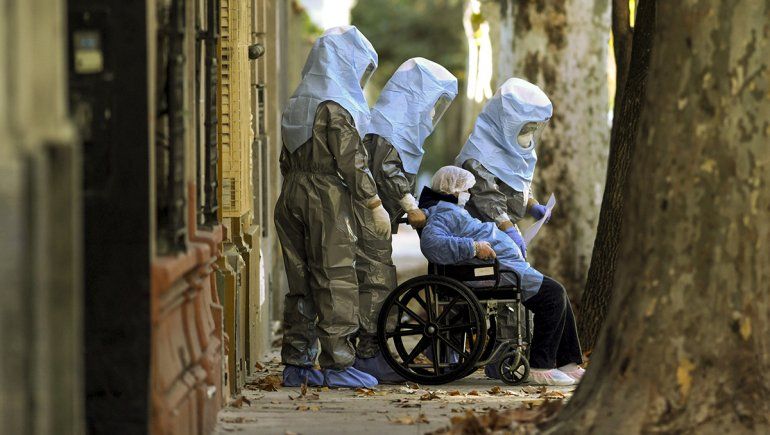 Siguen subiendo los casos en el país: 1531 contagios y 30 muertes en un sólo día