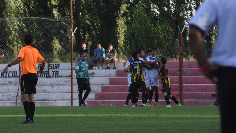 Tras los penales, Pacífico y Alianza son finalistas de la Copa Neuquén