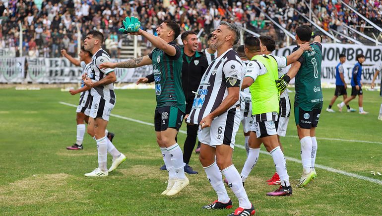 Cipo volvió a llenar La Visera y los mira a todos desde arriba: Venía soñando este día
